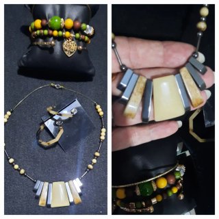 Conjunto de bisutería artesanal
