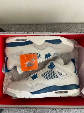 Jordan 4 Retro Military Blue EU45,5/47