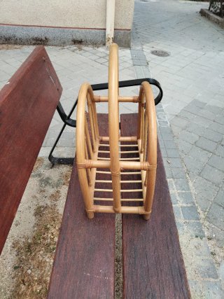 Revistero/Toallero o leñero Vintage madera Bambú