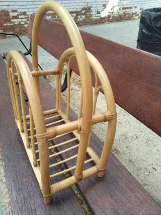 Revistero/Toallero o leñero Vintage madera Bambú