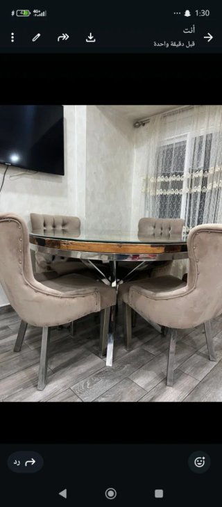 Mesa de cristal y 4 sillas terciopelo
