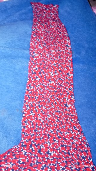 Vestido rojo floral manga larga