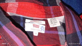 Camisa de cuadros roja y azul