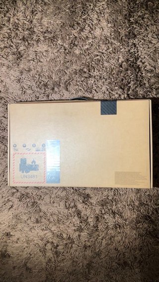Asus Vivobook 17 Beige/Plata