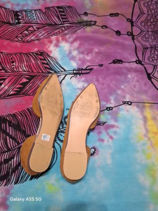 Zapatos planos Sfera destalonados tachas camel