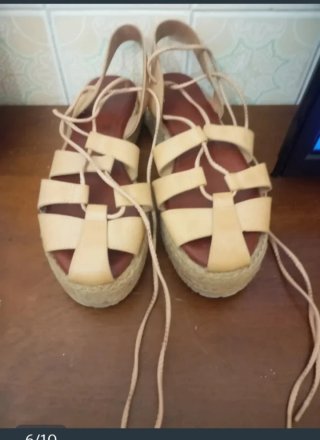 Sandalias atadas a la pierna N° 40