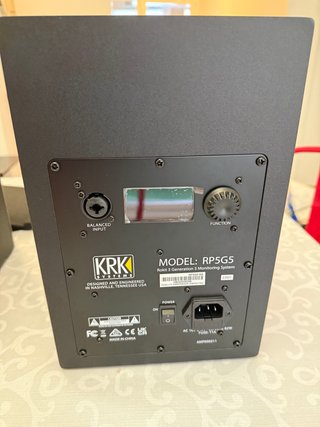 KRK RP5G5 Monitores de Estudio Negros