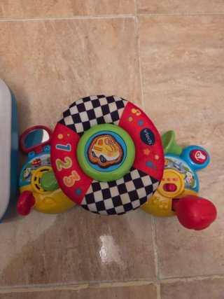 Juguetes para bebé: Aro y oruga VTech