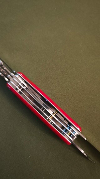 Canivete Victorinox Deluxe Tinker Rosa