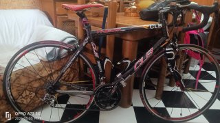 Bicicleta de carreras CLB Theos