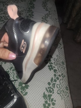 Skechers modelo BOBS número 36 puestas un rato .