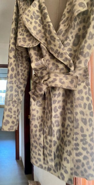 Gabardina Zara Animal Print,de entretentret nueva