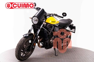 YAMAHA XSR 700