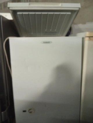 Congelador vertical blanco