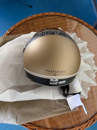 Casco Jet Talla L Dorado