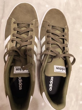 Zapatillas Adidas Verdes y Blancas