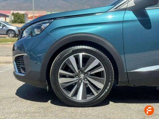 Peugeot 5008 Allure 1.2L PureTech 96kW (130CV) EAT8