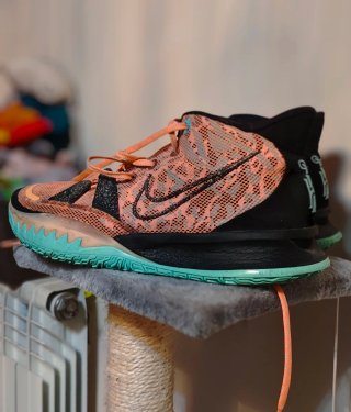 シューズ(男性用) Nike Kyrie 7 Play for the Future Nike Kyrie 7 Play For The Future basket de segunda mano por 55 EUR