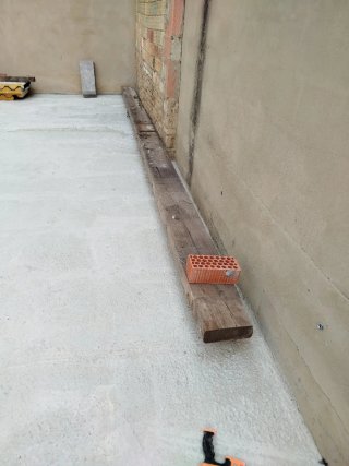 Vigas de madera rústica mobila