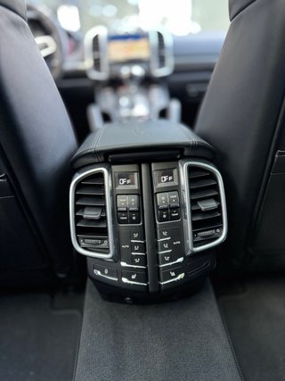Porsche Cayenne  V8 diesel