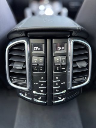 Porsche Cayenne  V8 diesel