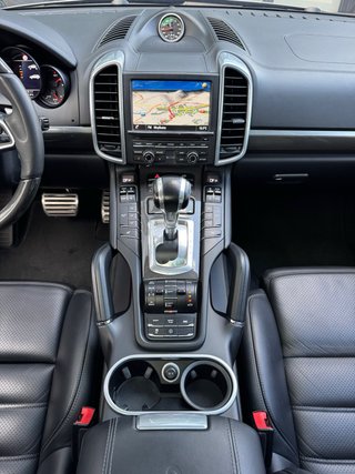 Porsche Cayenne  V8 diesel