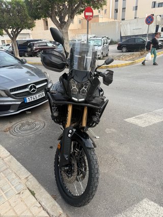 Yamaha Ténéré 700 World Raid Negra