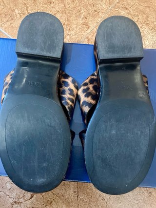 Sandalias Zara estampado leopardo