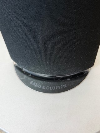 Altavoces Bang & Olufsen Negros