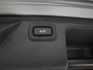 LAND ROVER Discovery Sport D150 FWD SE