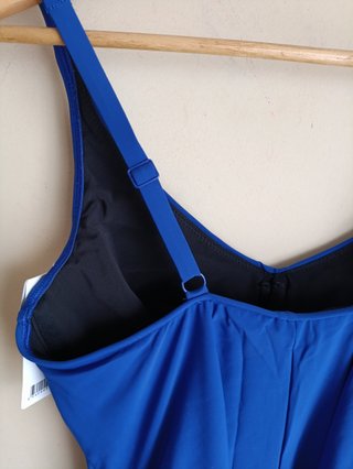 Bañador Azul rey Talla 105C de 125€
