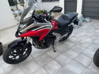 Honda NC750X 2021 Roja Manual