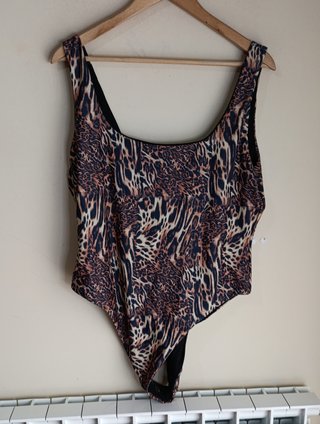 Bañador animal print nuevo talla 54