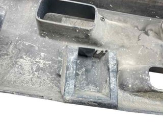 128059 62022lc10b paragolpes del nissan nt400 3.0