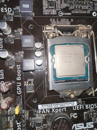 Placa base ASUS H81M-K, RAM y disco duro
