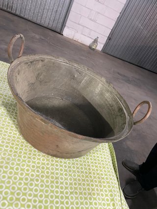 Bacinella in rame con manici