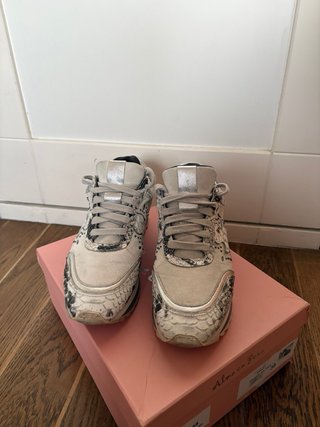 Zapatillas Alma en Pena Piel Beige/Plata Talla 38