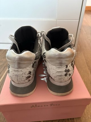 Zapatillas Alma en Pena Piel Beige/Plata Talla 38