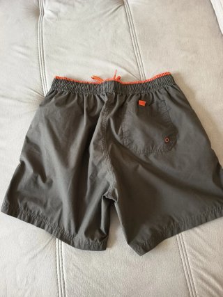 Bañador hombre gris con detalles naranja