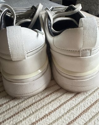 Zapatillas blancas chica
