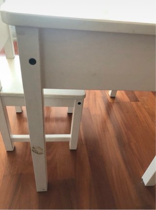 Pupitre infantil IKEA + 2 sillas