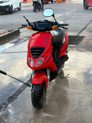 Juego tapas Piaggio NRG MC2 rojo