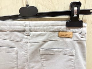 Pantalón corto niña Zara gris
