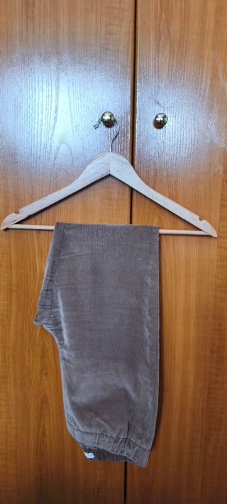 Pantalones de pana, camal recto