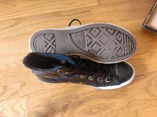 Converse CTAS Piel Negra Forro Polar