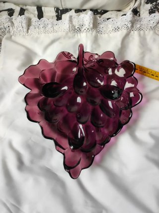 Centro de mesa uvas moradas