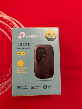 TP-Link M7000 4G LTE Mobile Wi-Fi Router