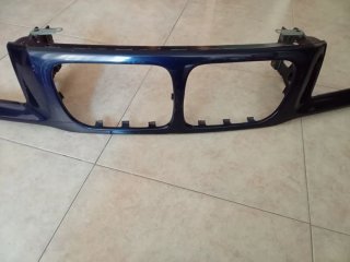 Calandra BMW E36 Post