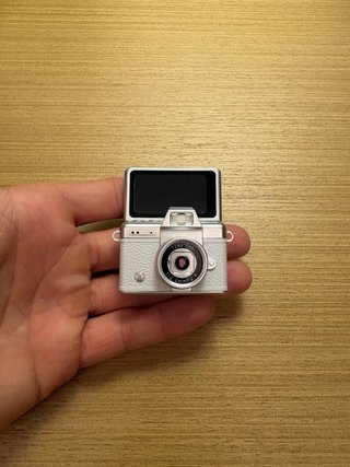 Mini Cámara Digital + Tarjeta 64GB - Blanca
