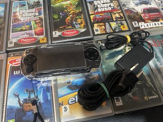 Sony PSP + Lote de 13 Juegos